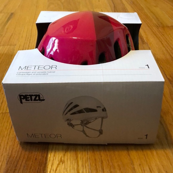 Petal Meteor helmet - Picture 2 of 2